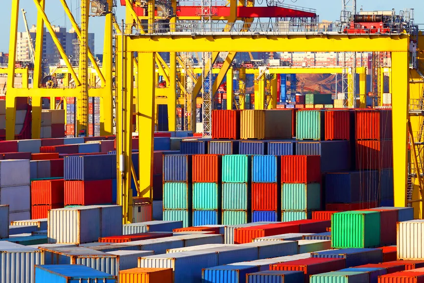 Доставка грузов из азиатских портов в Санкт-Петербург начала производиться напрямую